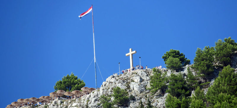 !Krzyż na wzgórzu Srđ w Dubrowniku