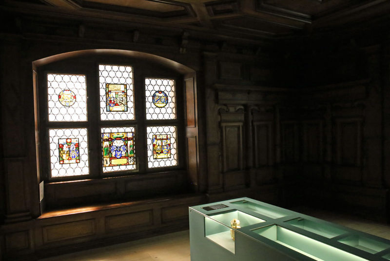 !Muzeum Historyczne w dawnym kościele Barfuesserkirche w Bazylei - pokój Erazma z Rotterdamu