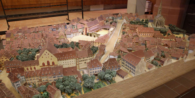 !Muzeum Historyczne w dawnym kościele Barfuesserkirche w Bazylei - makieta