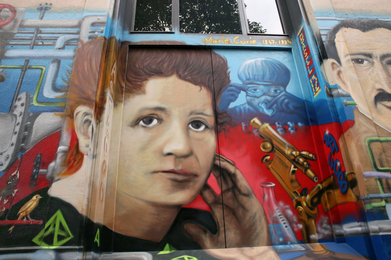 Street art z Marią Skłodowską-Curie - Bazylea