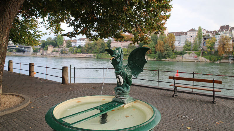 Bazyliszek na jednej z fontann z wodą pitną w Bazylei
