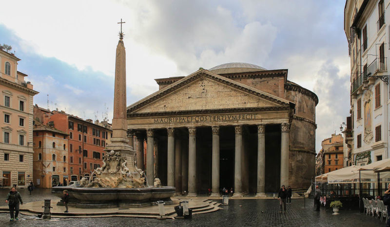 Największe zabytki Włoch - Panteon w Rzymie