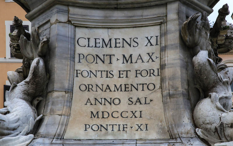 !Fragment Fontanny Panteonu w Rzymie