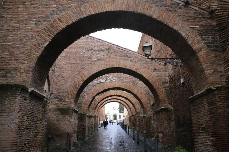 Średniowieczne Łuki - Clivo di Scauro - Rzym