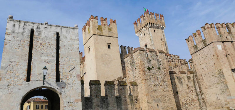Castello Scaligero - Zamek Scaligeri w Sirmione nad jeziorem Garda