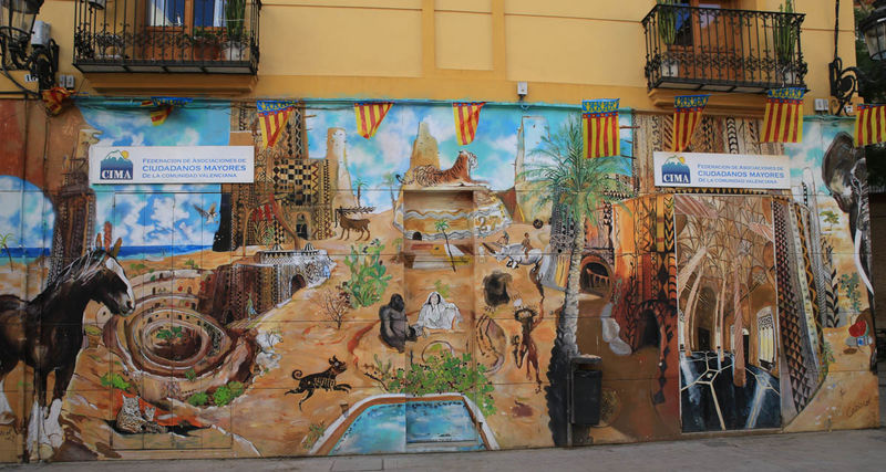 !Jeden z przykładów street art w Walencji