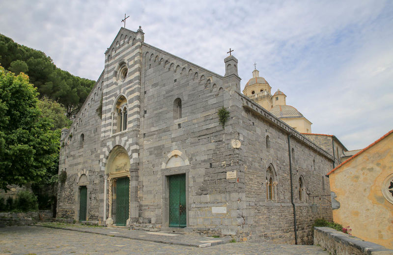 !Kościół św. Wawrzyńca w Porto Venere we Włoszech