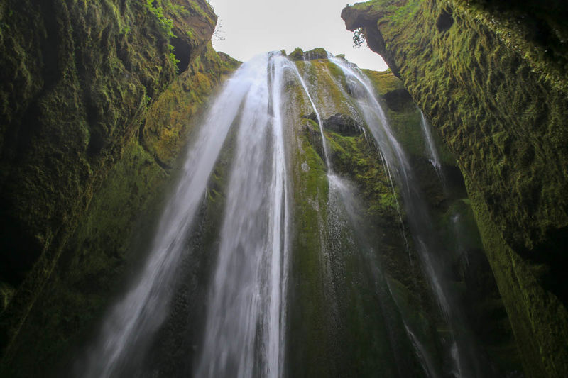 !Wodospad Gljúfrabúi (Islandia)