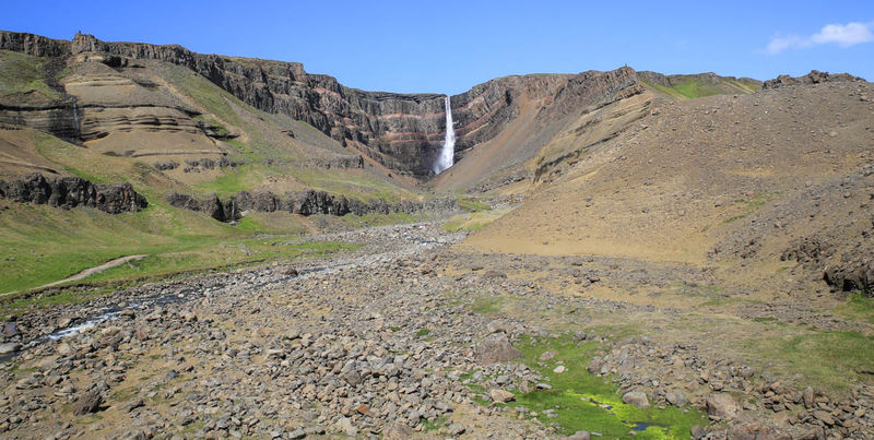 Islandia - wodospad Hengifoss