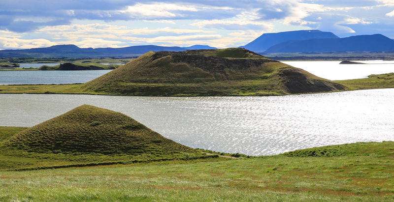 !Pseudokratery Skútustaðagígar nad jeziorem Mývatn (Islandia)