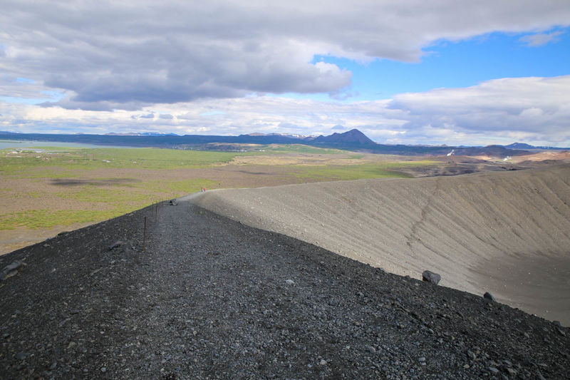 Spacer po wulkanie Hverfjall (Islandia)
