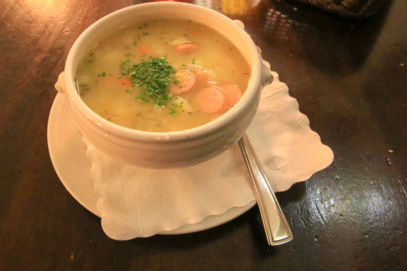 Zupa ziemniaczana (niem. Kartoffelsuppe)