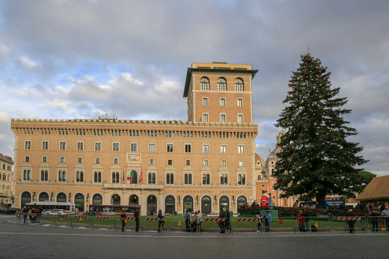 !Palazzo delle Assicurazioni Generali - Pałac Wenecki w Rzymie