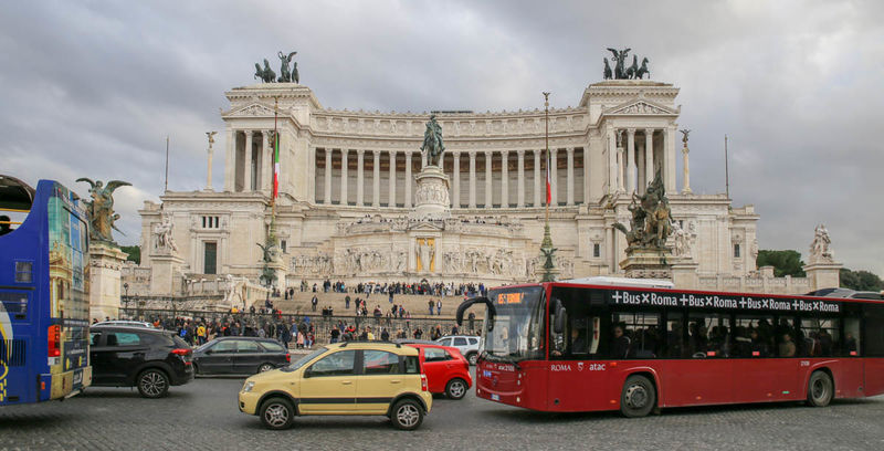 !Ołtarz Ojczyzny i Plac Wenecki w Rzymie