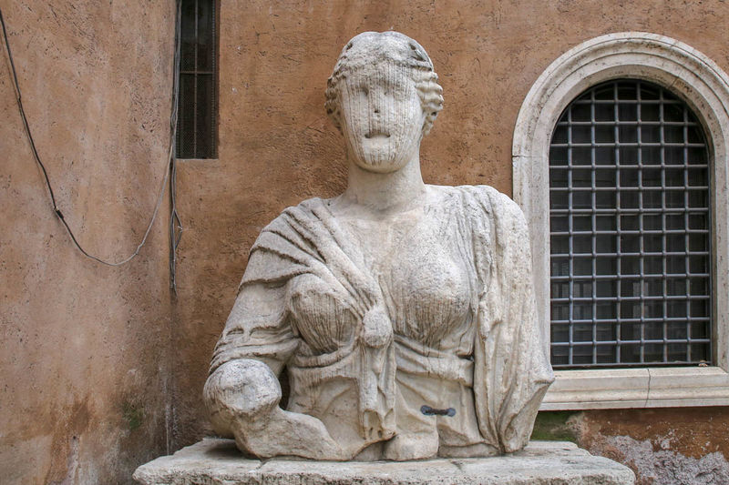 Statua Madama Lucrezia - Rzym
