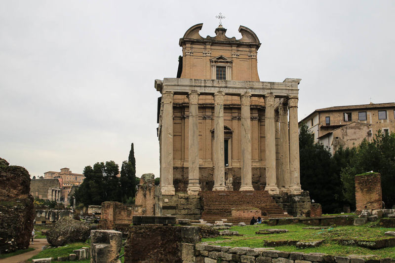!Świątynia Antonina i Faustyny - Forum Romanum, Rzym