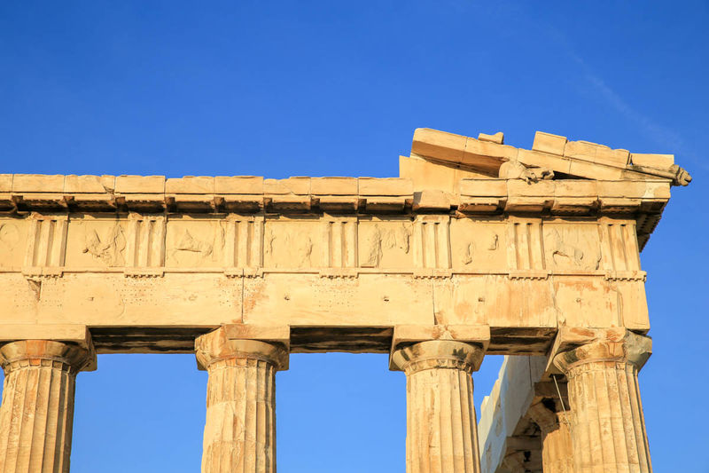 Akropol w Atenach - Partenon i przykład kolumn w porządku doryckim