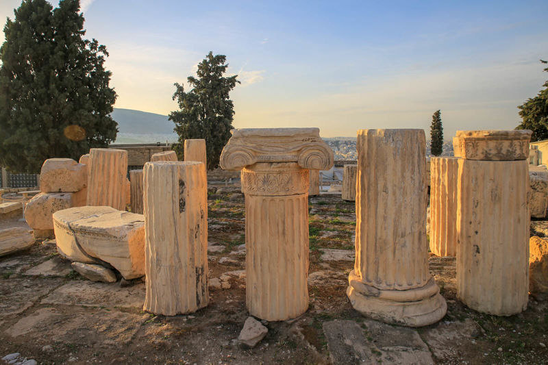 Ateny, Akropol - Podczas zwiedzania stanowiska archeologicznego