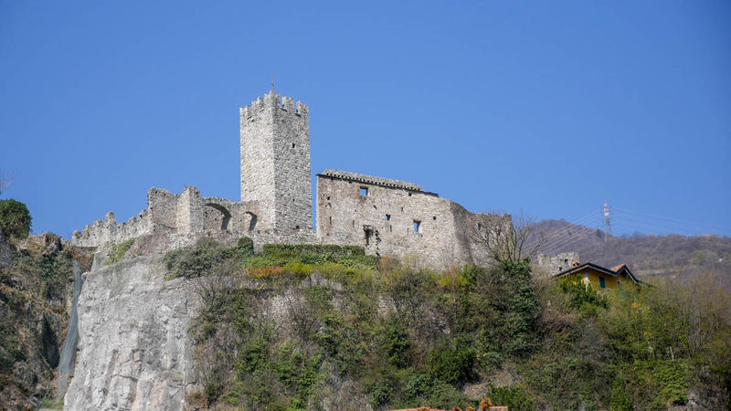 !Zamek w Breno (Val Camonica)