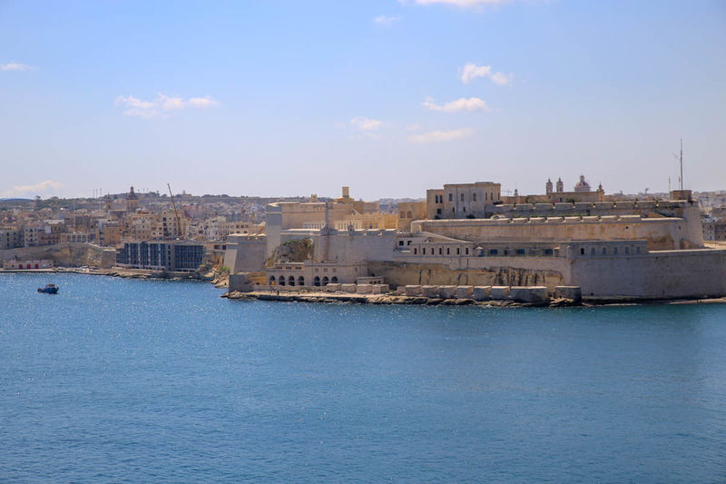 Valletta - widok z dolnych ogrodów Barrakka