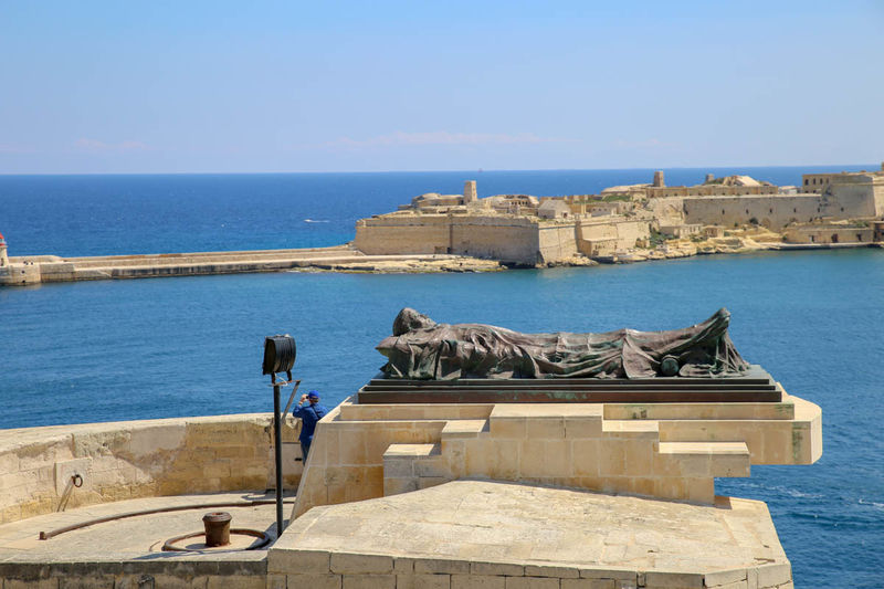 Widok z dolnych ogrodów Barrakka (Valletta)