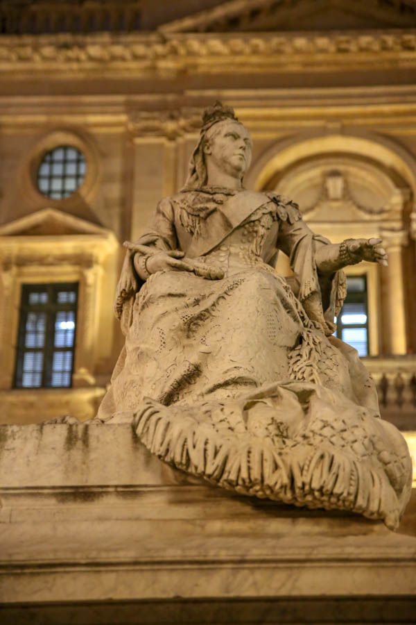 Valletta - pomnik królowej Wiktorii na Placu Republiki