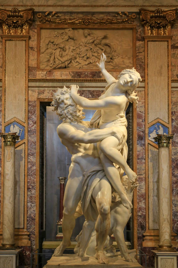 Rzeźba 'Pluton i Prozerpina' ('Porwanie Prozerpiny przez Plutona') - Galeria Borghese w Rzymie
