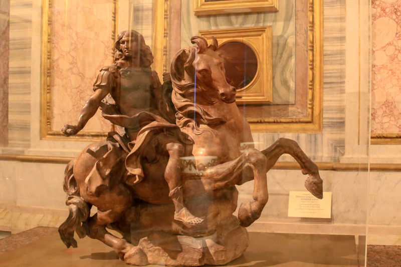 !Model z terakoty pomnika konnego króla Ludwika XIV, Bernini - Galeria Borghese w Rzymie