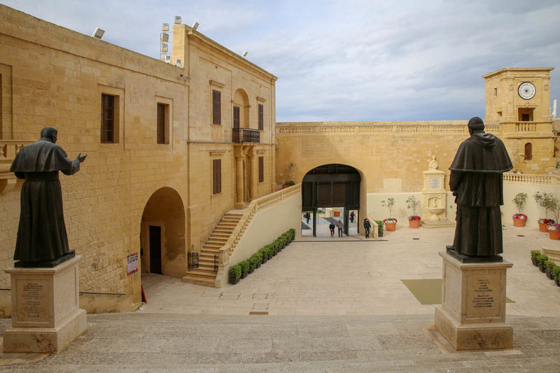 !Cytadela (Gozo, Malta) - widok na Plac Katedralny