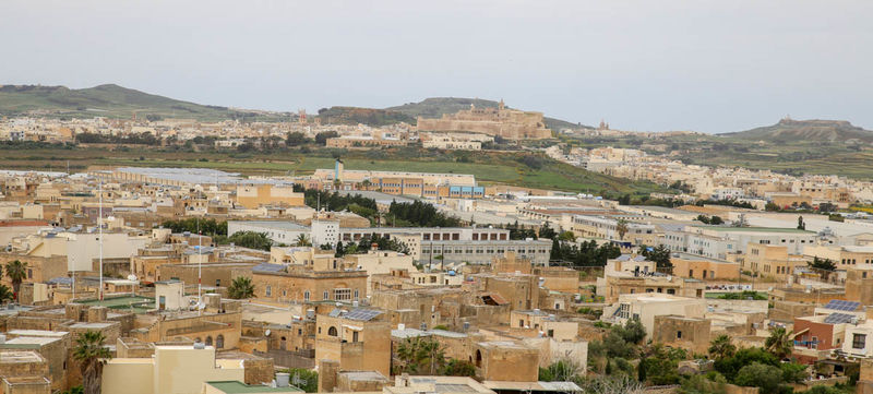 Widok z tarasu Rotundy św. Jana Chrzciciela w Xewkija (Gozo, Malta)