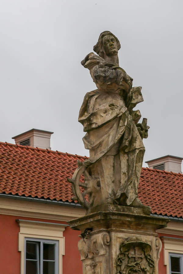 Przedzamcze, figura św. Katarzyny Aleksandryjskiej - Lidzbark Warmiński