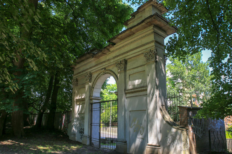 Brama Rzymska - Park Czartoryskich w Puławach