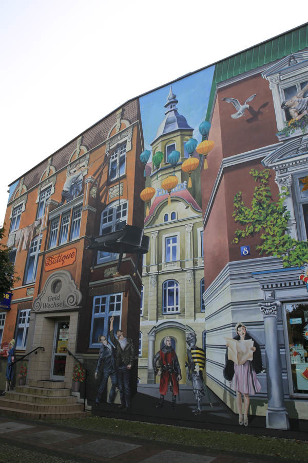 Murale w Słupsku - przy Skwerze im. Pierwszych Słupczan