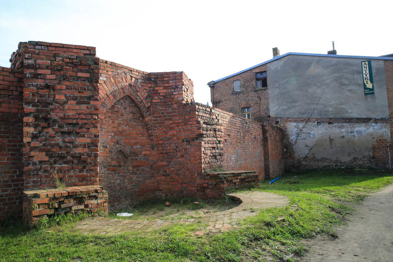 !Fragment murów obronnych w Słupsku
