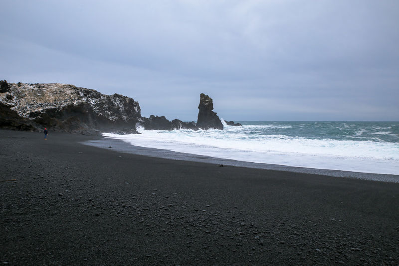 Czarna plaża Djúpalónssandur - Islandia