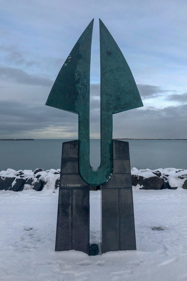 Spacer po Reykjaviku - jedna z rzeźb w mieście
