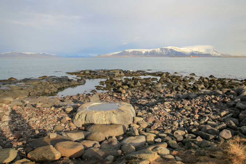 Kvika - najmniejszy basen na wyspie (Reykjavik)