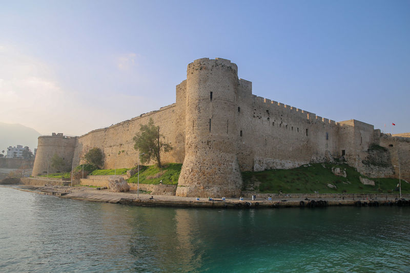 Zamek w Kirenii (Cypr)