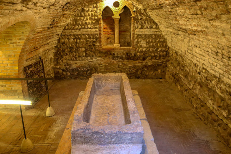 !Grób Julii (Tomba di Giulietta) - kompleks muzealny Museo degli Affreschi ‘G.B. Cavalcaselle - Muzeum Fresków w Weronie