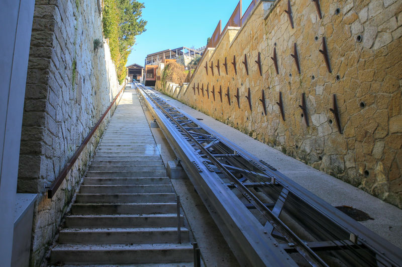 !Tor kolejki linowej (funicular) w Weronie