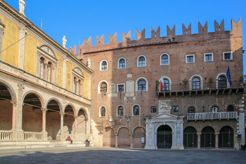!Loggia del Consiglio - Palazzo Domus Nouva przy placu Piazza dei Signori w Weronie