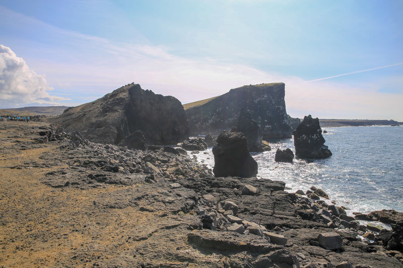 Klify i formacje skalne Valahnúkamöl - Islandia