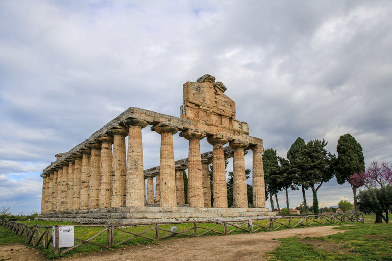 Świątynia Ateny - Tempio di Atena - stanowisko archeologiczne Paestum