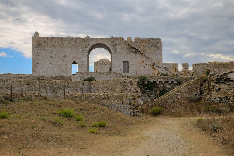 Zamek Menthoni - Peloponez, Grecja