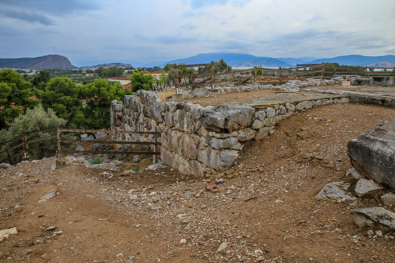 Tyryns - ruiny mykeńskiej cytadeli (Peloponez, Grecja)