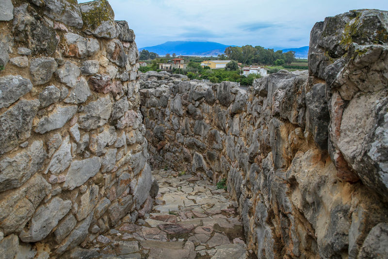 Tyryns - ruiny mykeńskiej cytadeli (Peloponez, Grecja)
