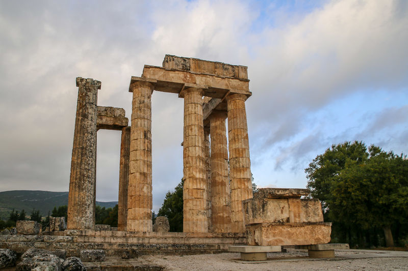Nemea - zwiedzanie stanowiska archeologicznego (Peloponez, Grecja)