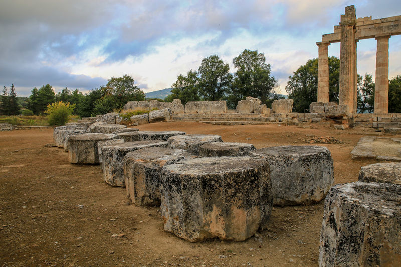 Nemea - zwiedzanie stanowiska archeologicznego (Peloponez, Grecja)