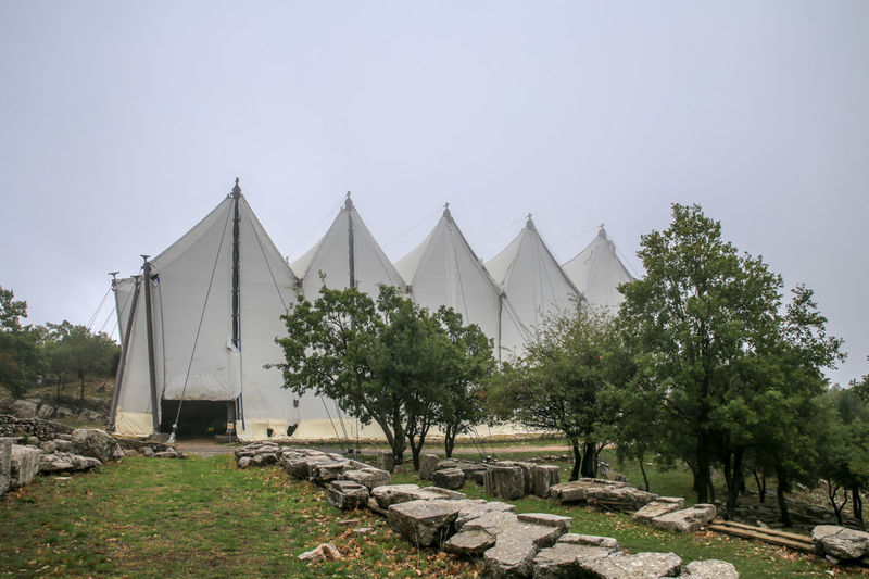 !Namiot ze Świątynią Apollina w Bassaj (Peloponez, Grecja)