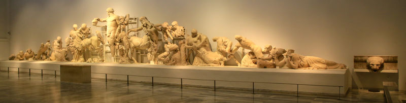 !Muzeum Archeologiczne - Olimpia (Peloponez, Grecja)